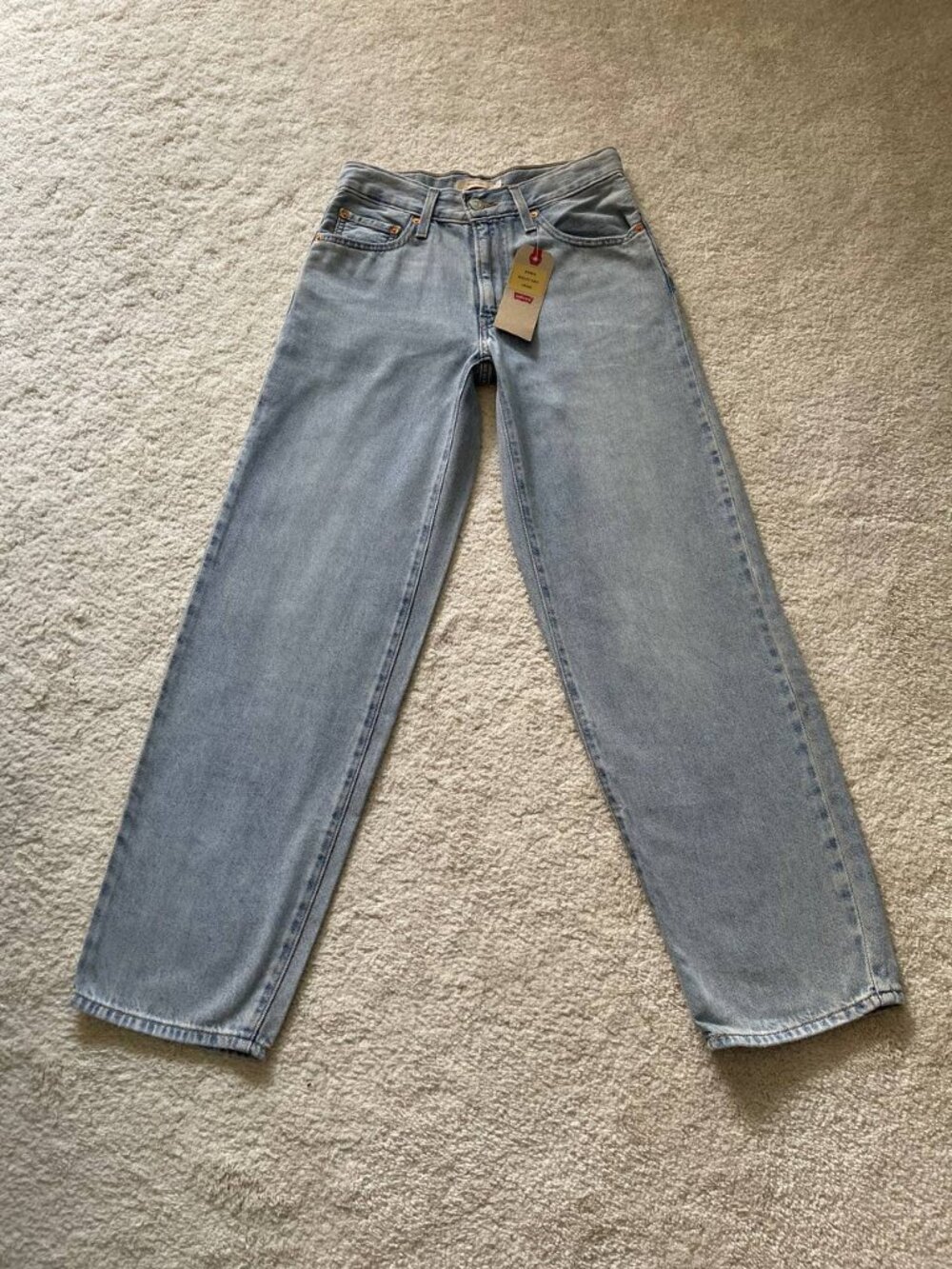 NWT Levi's Baggy Dad Mid Rise Wide Leg Women's Jeans Size 24/30 - Picture 3 of 12